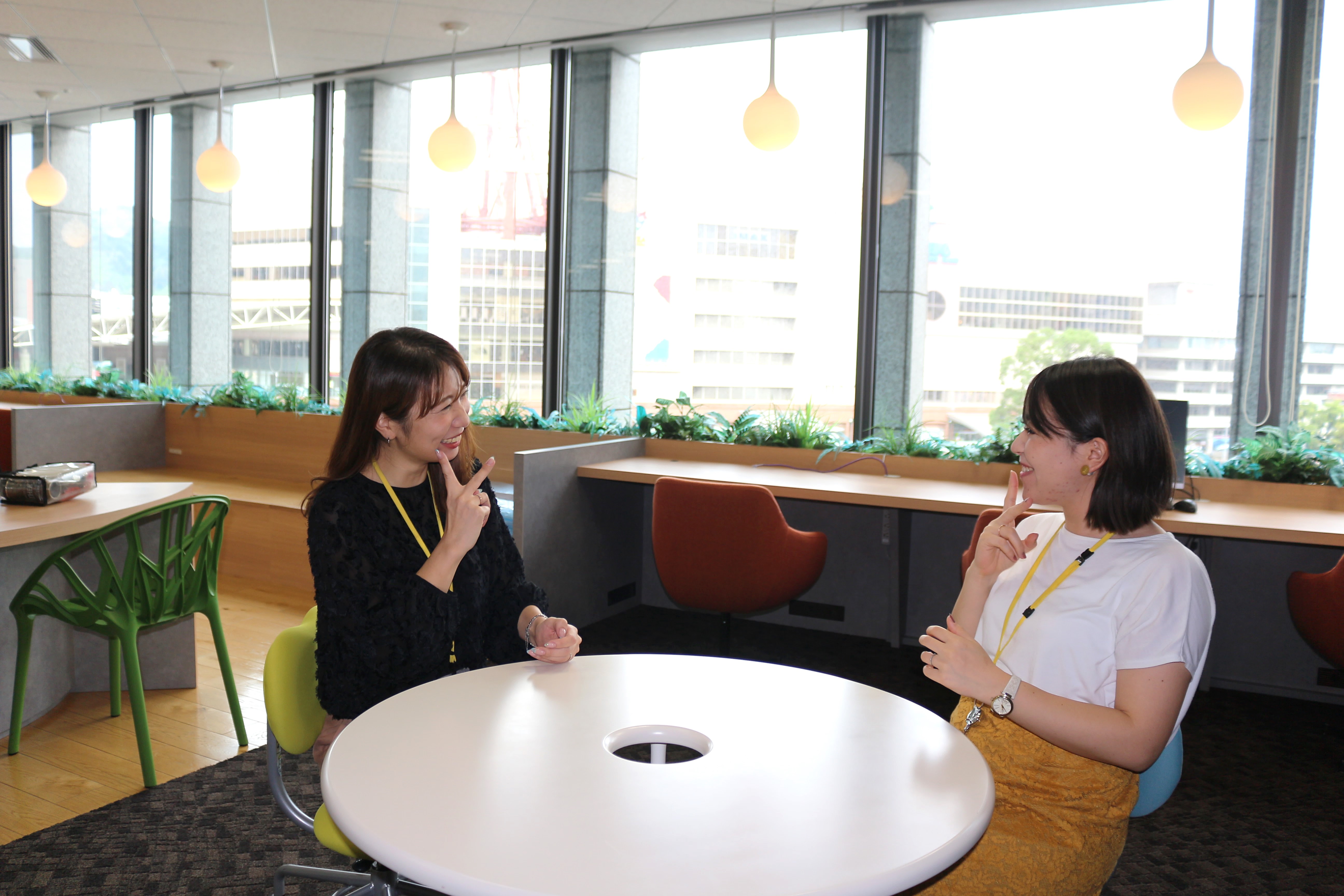折田さん濱村さん仲良し