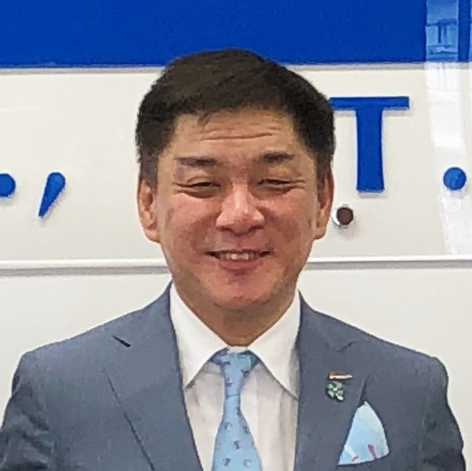 あかつき・吉岡社長