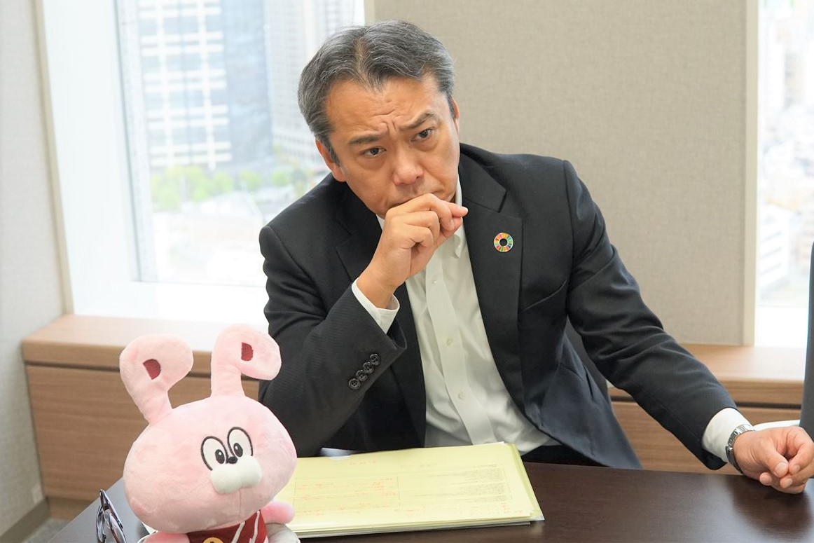 眉間にしわの大木さん