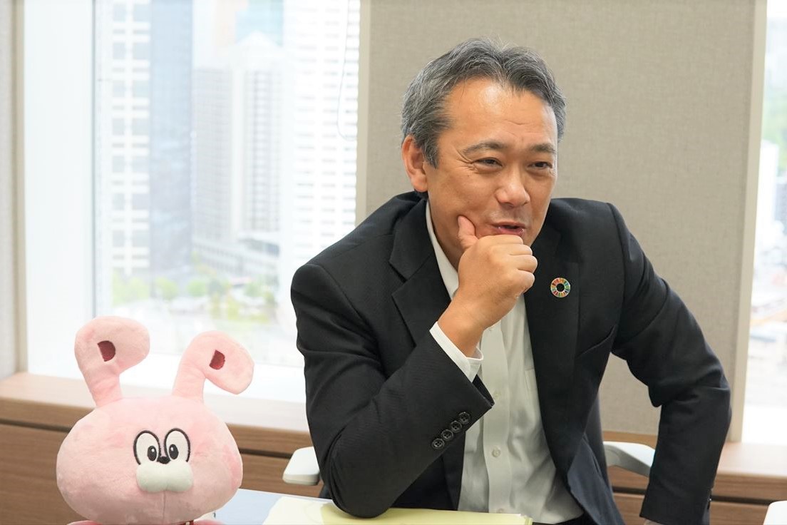 インタビュー中・大木さん1