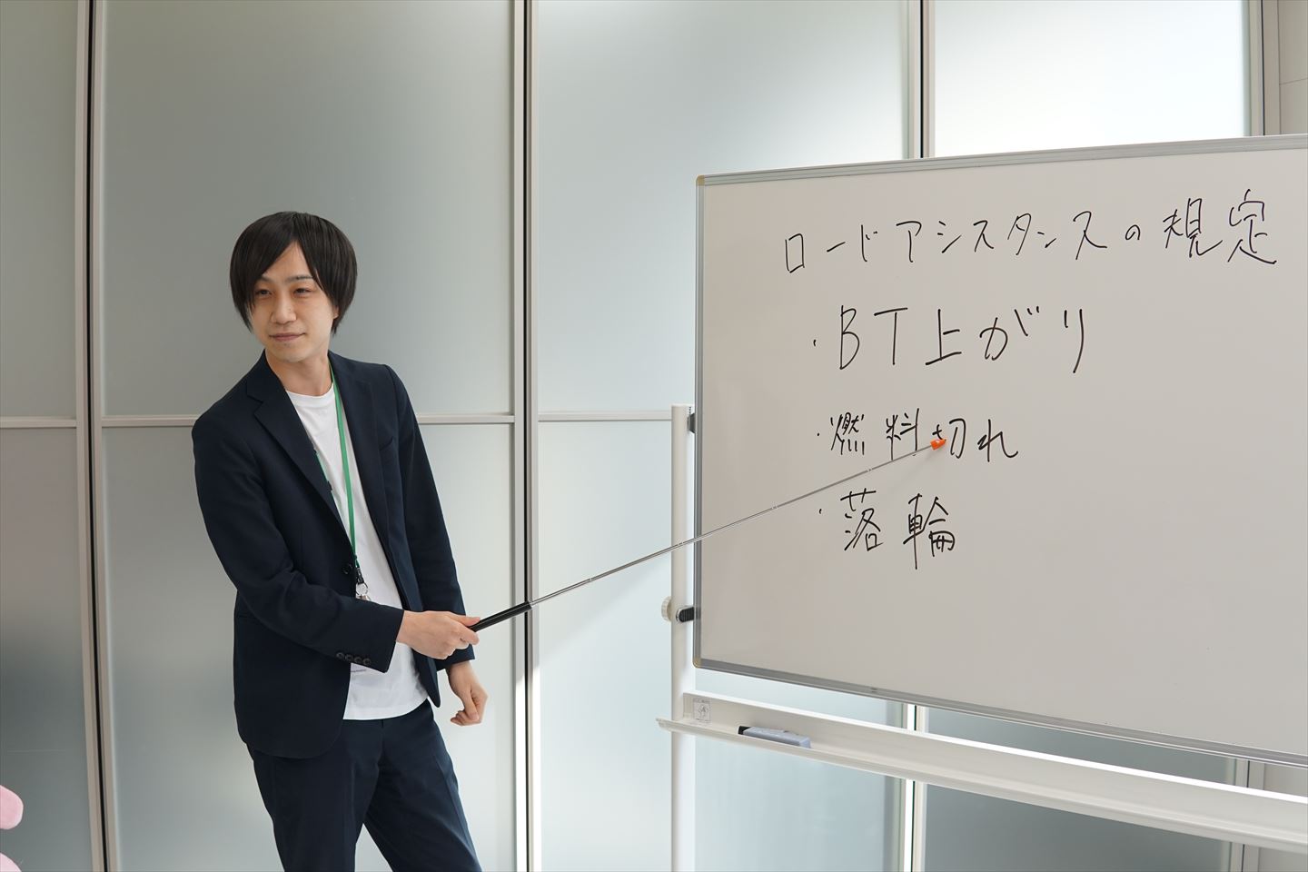 インタビュー中・吉田さん3