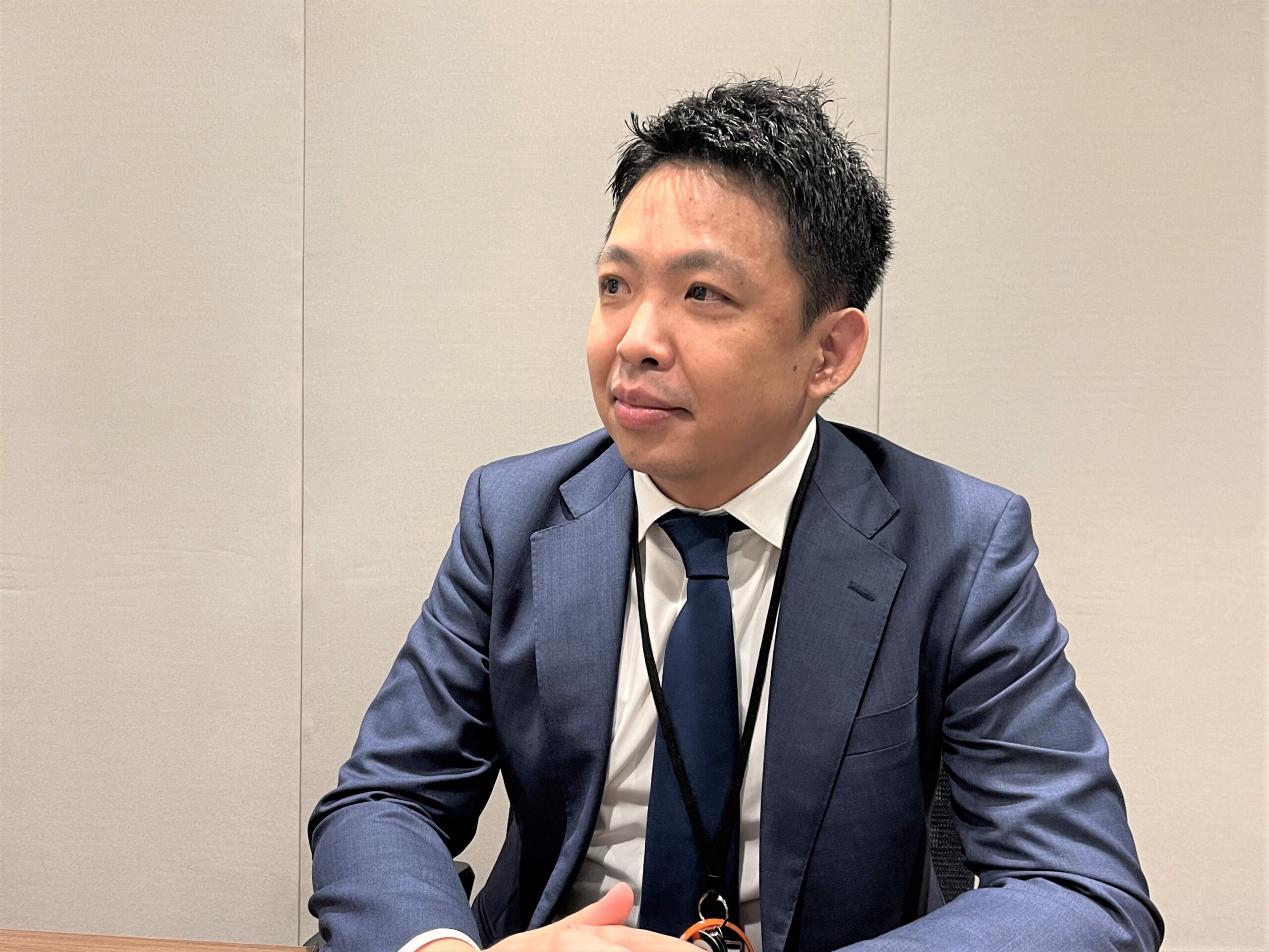 インタビュー中・石田さん