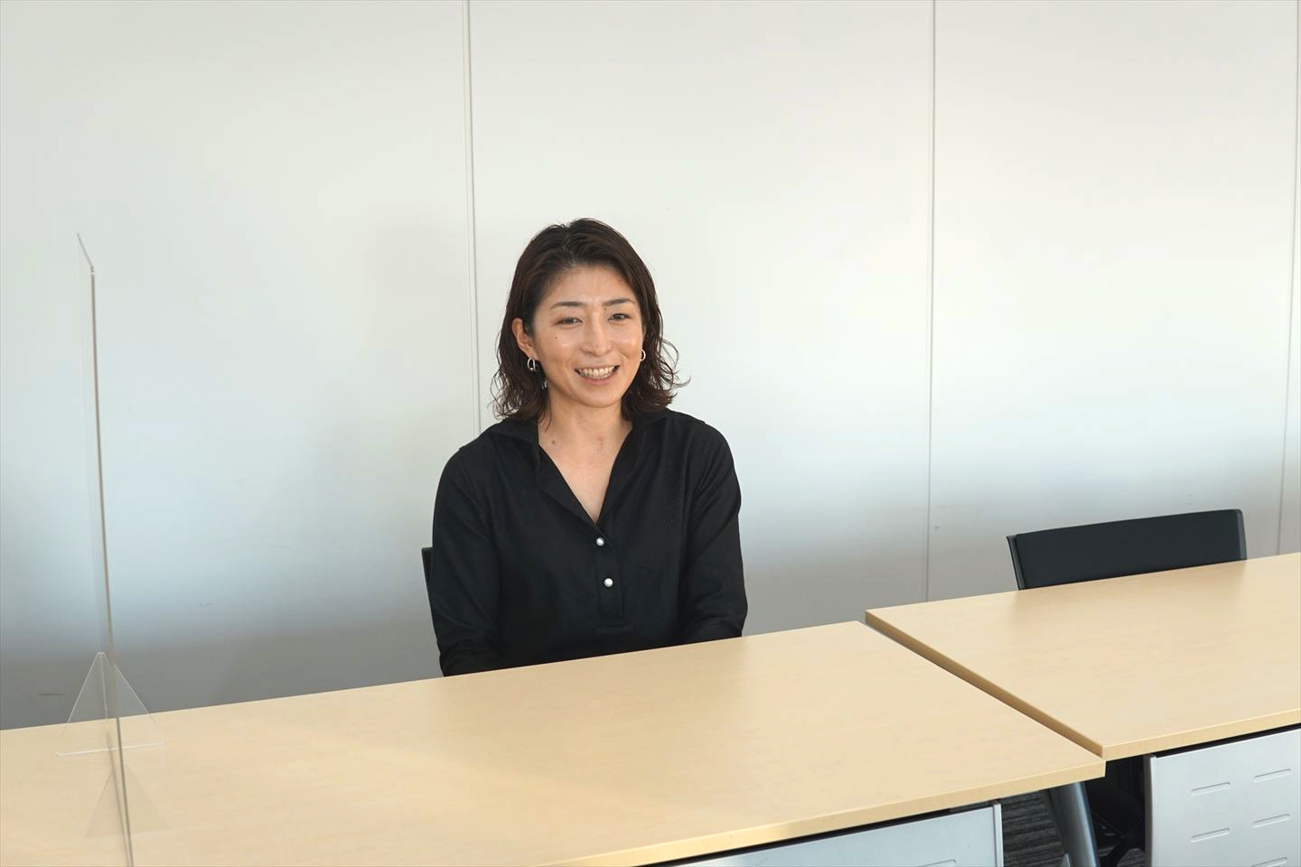インタビュー中の遠藤さん