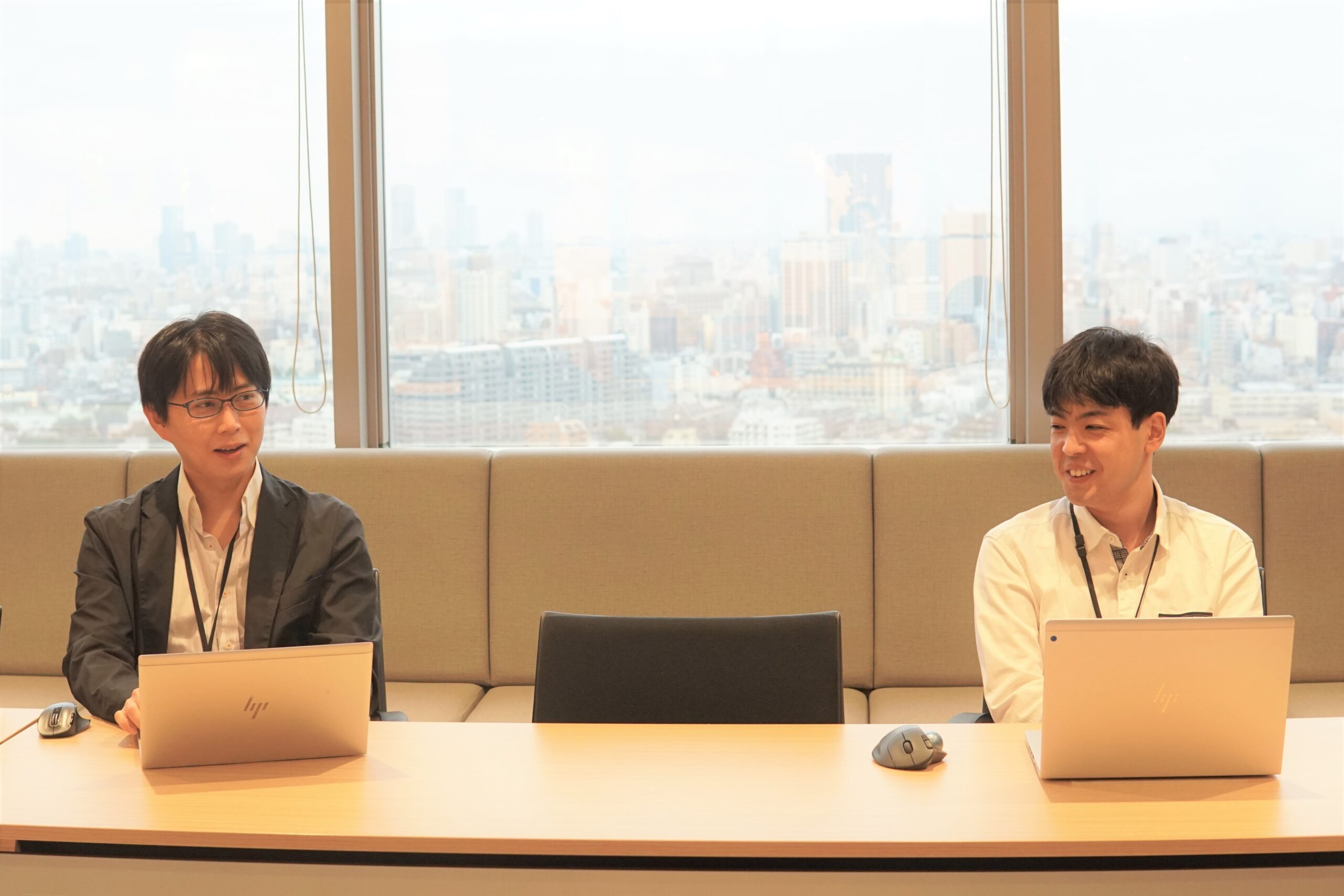 インタビュー中・中村さん、中島さん