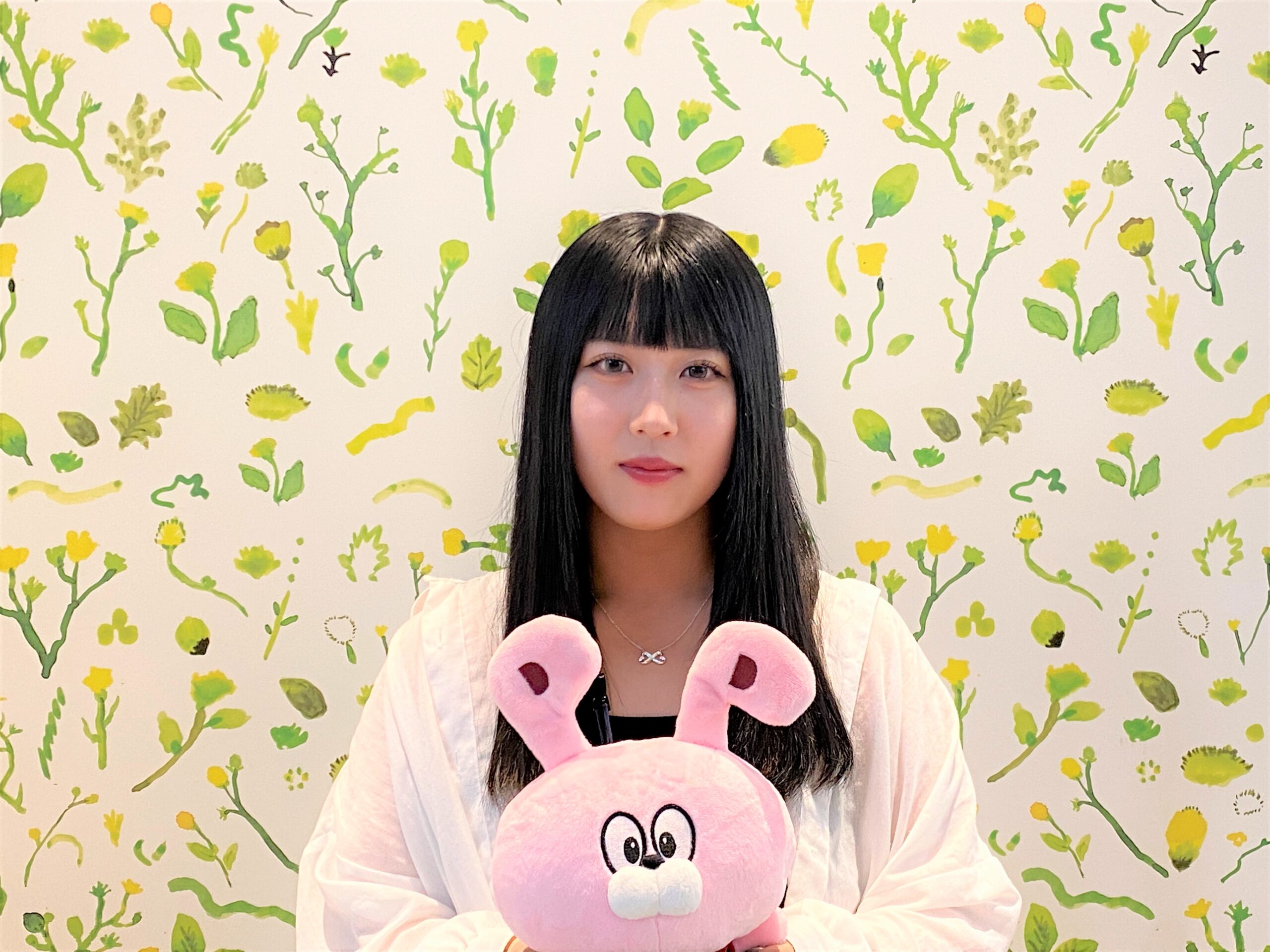 インタビュー中の砂田さん