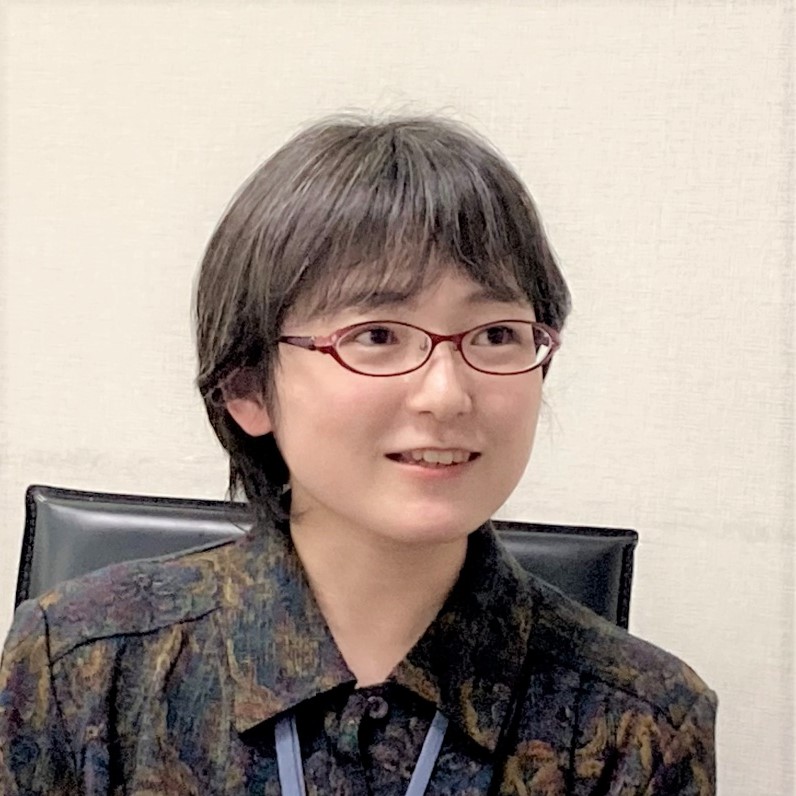 東さん